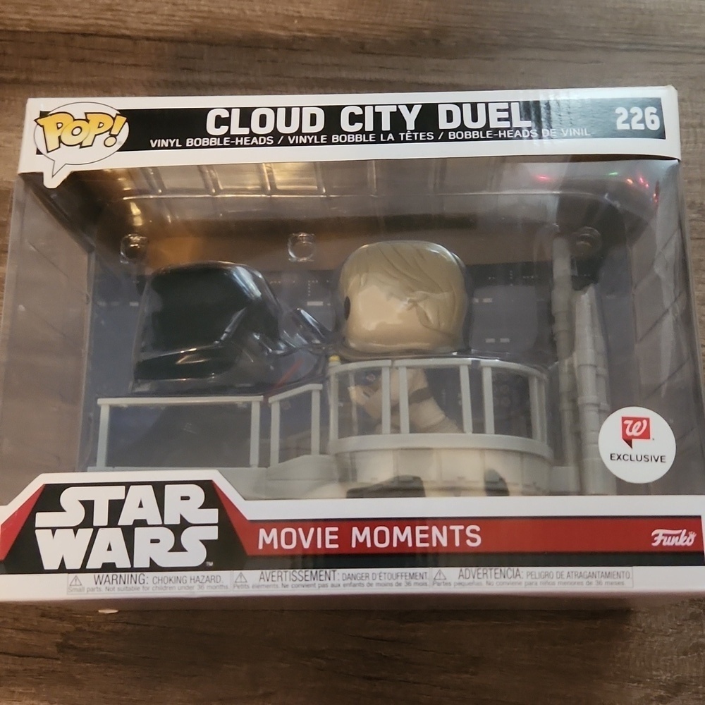 Funko Pop! Cloud City Duel Black and Gold Figures